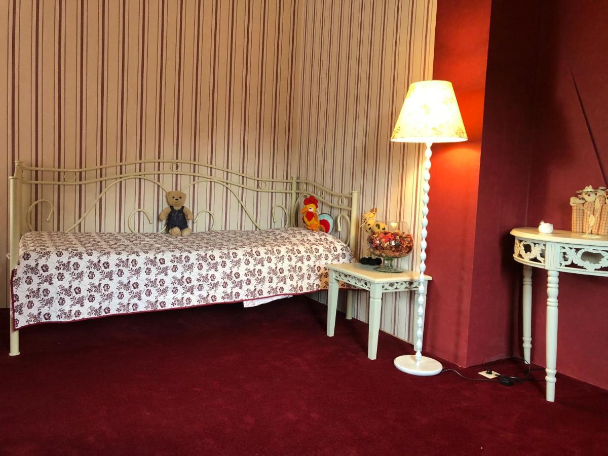 Chateau Les Tourelles Bertrix Luaran gambar